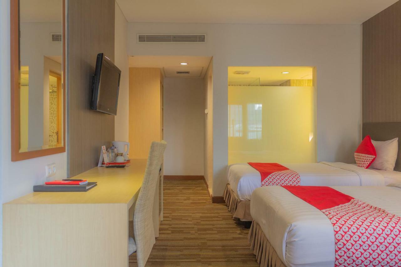 Collection O 7 Hotel Melawai Yakarta Exterior foto